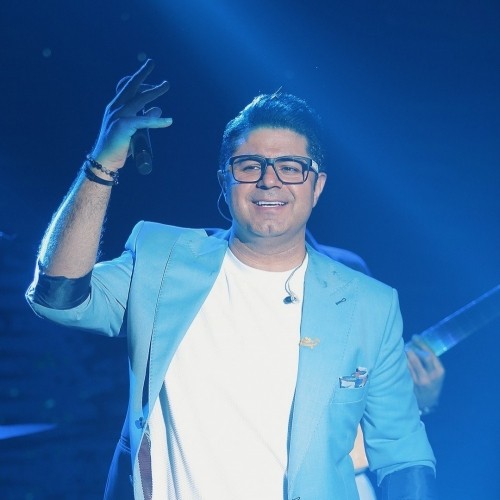 دانلود آهنگ جدید حجت اشرف زاده به نام عشق (ریمیکس)